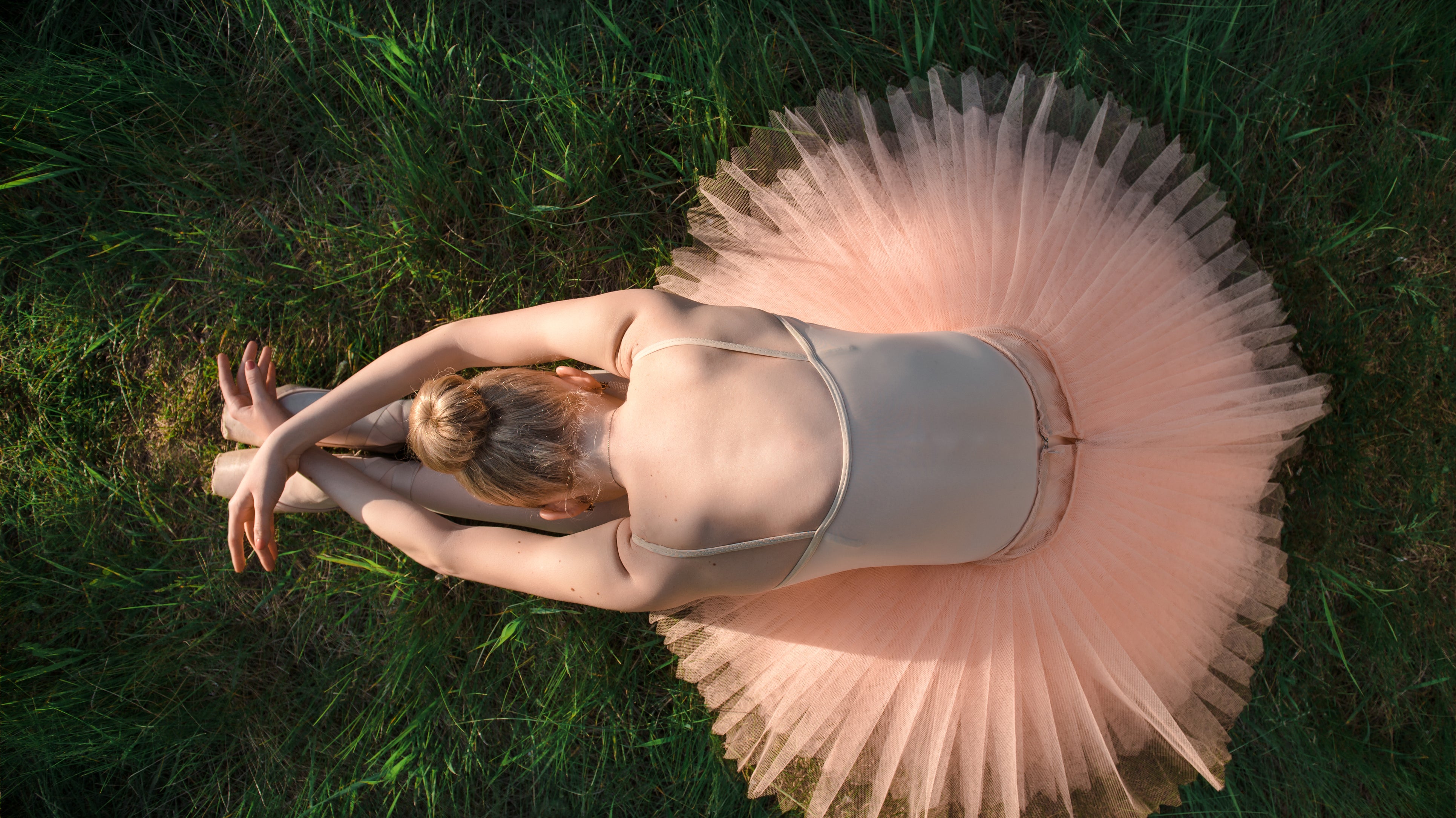 WHAT TO KNOW FOR YOUR FIRST POINTE FITTING