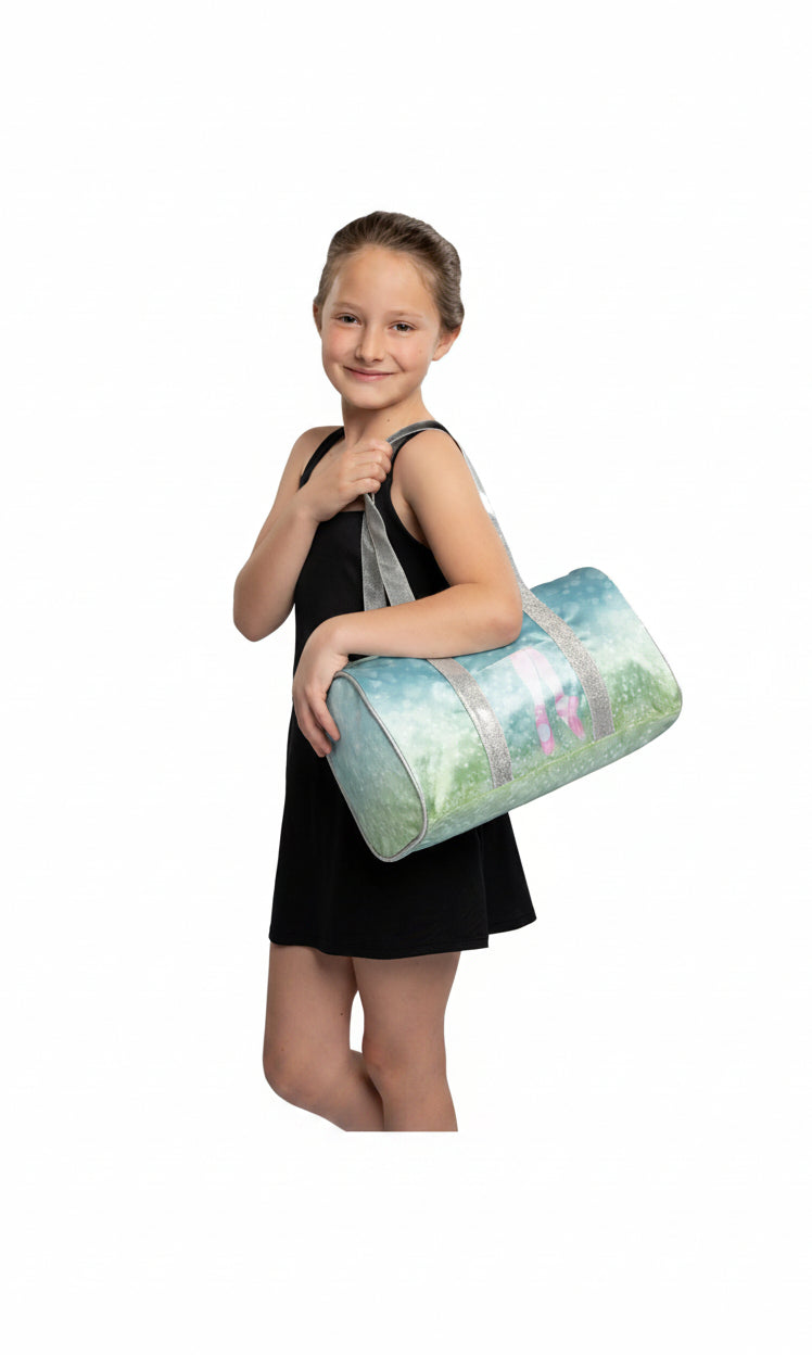 Stardust Duffel – 3003 lifestyle view