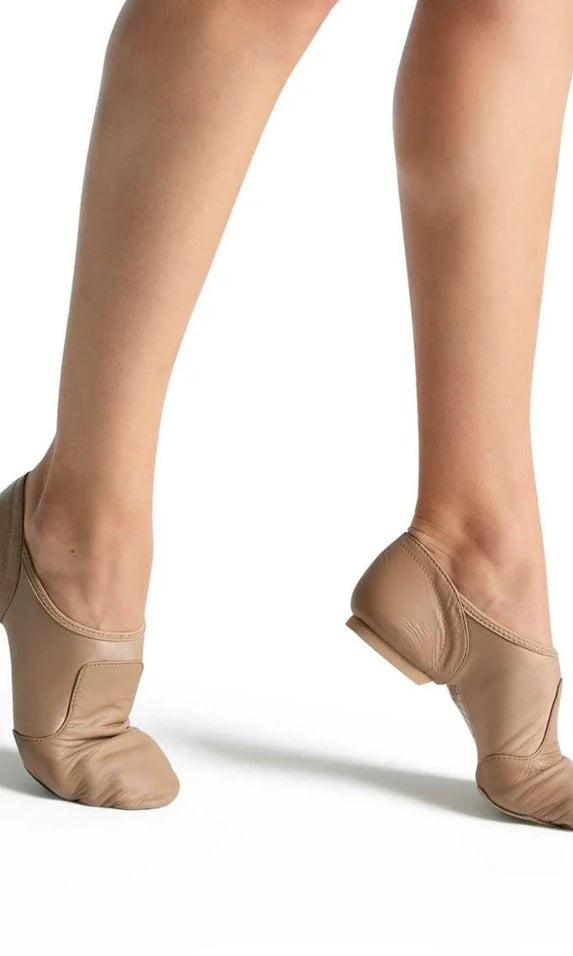 Jazz Glove Jazz Shoe Caramel lifestyle view