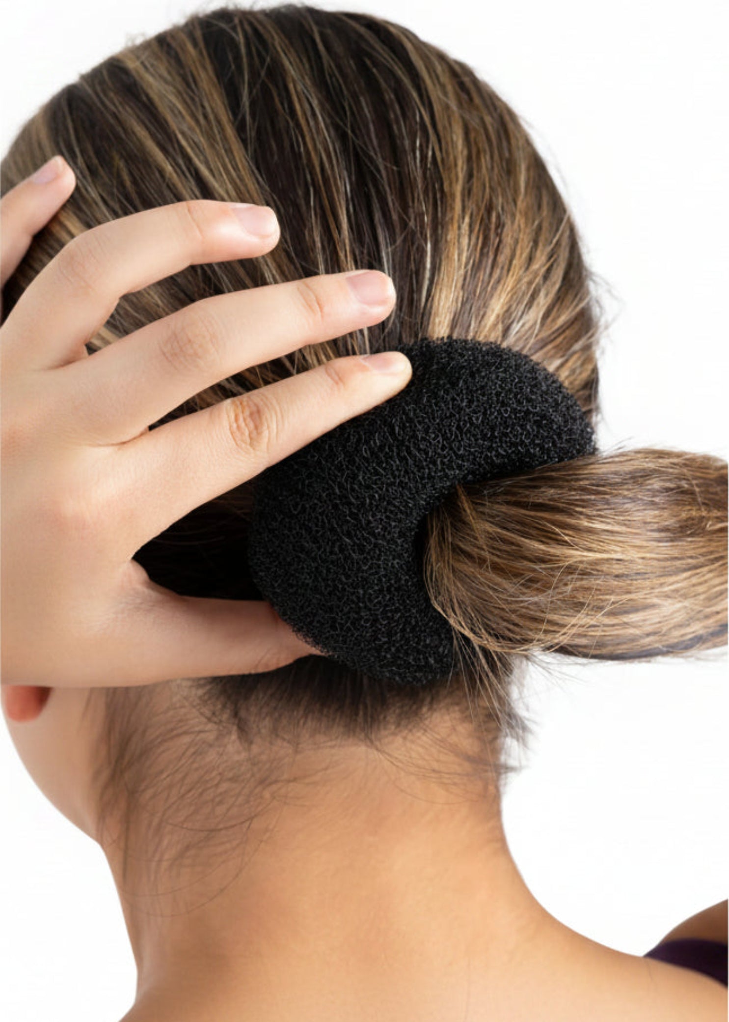 Regular Bun Builder black lifestyle view