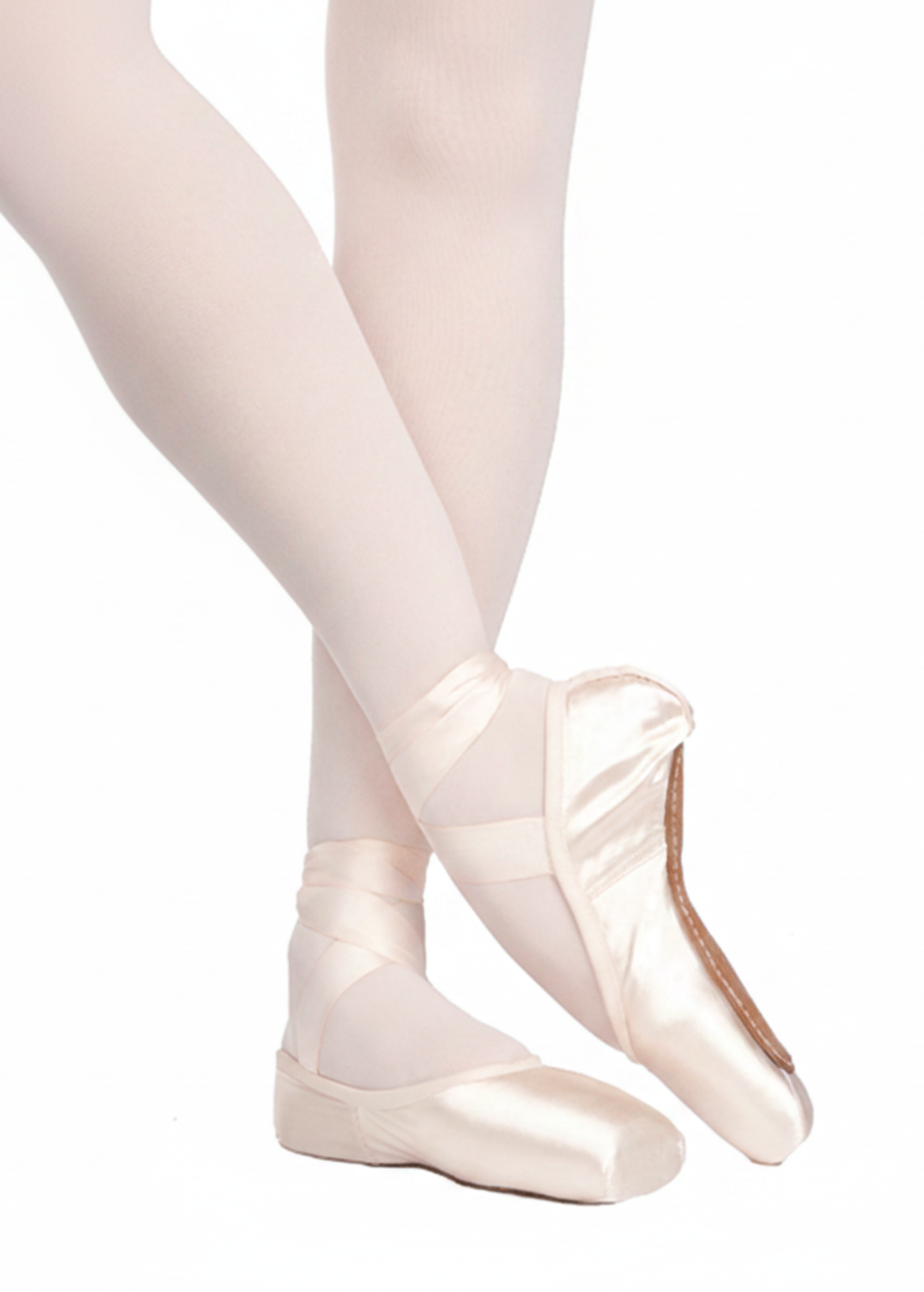 Rubin Pointe Shoe lifestyle view