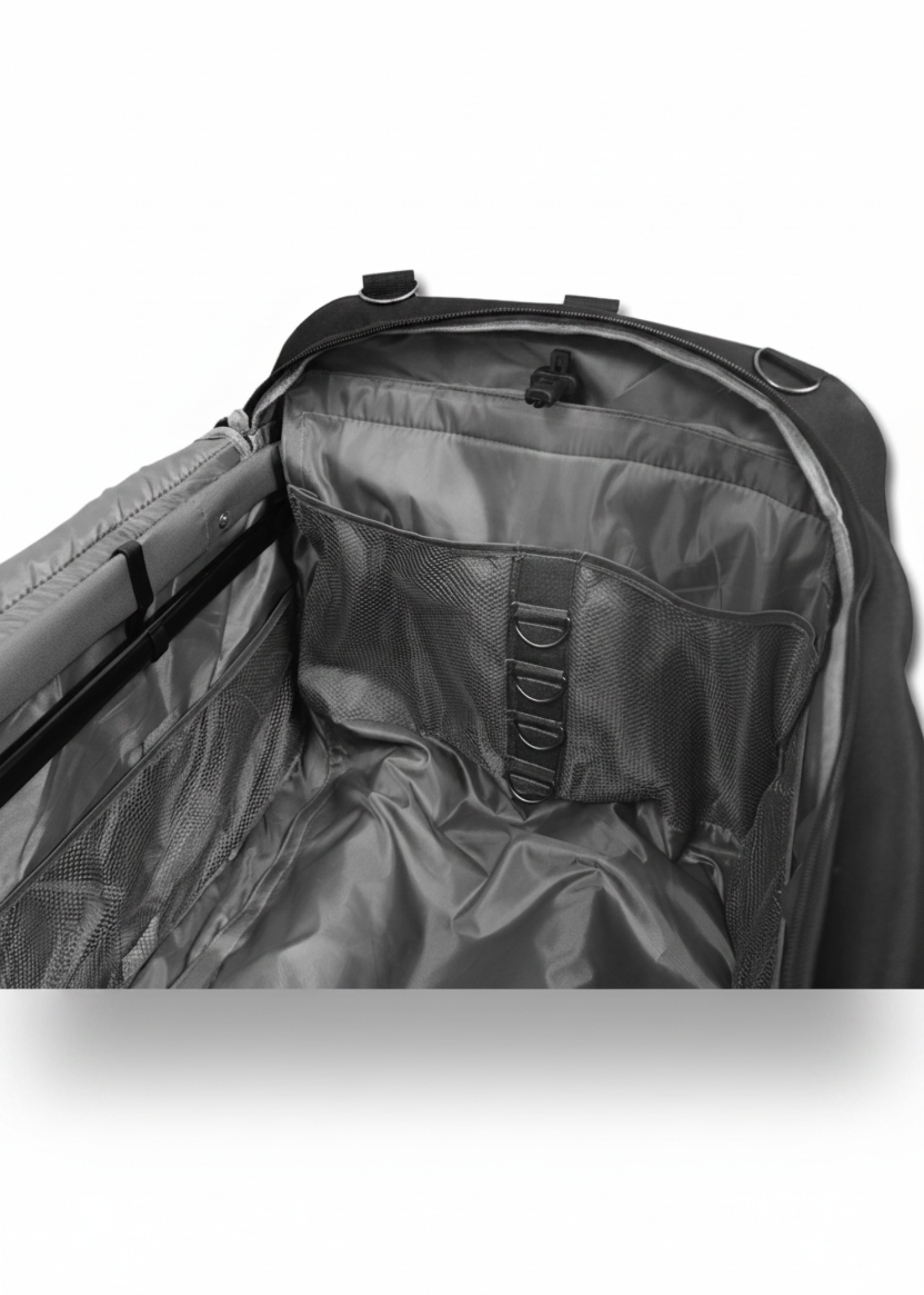 Dream Duffel Black interior view