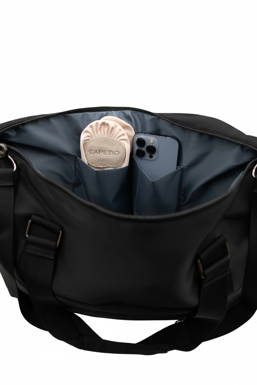 Casey Carry-All Duffle Black internal pockets