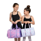 Uptown M Duffel – 5401 lifestyle view