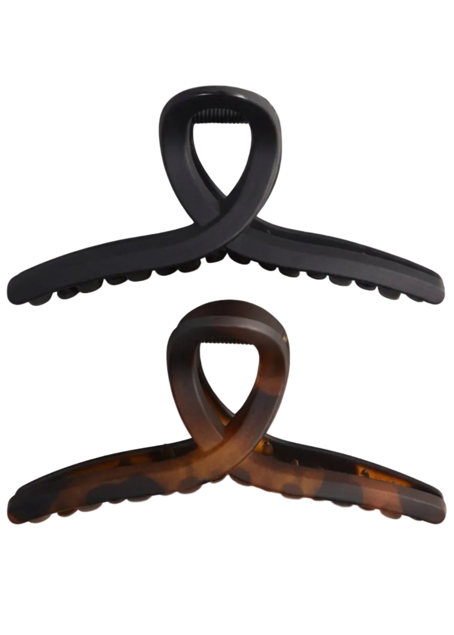 Kitsch Large Loop Claw Clips 2-pack, front view showing matte black and tortoise loop claw clips