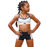 Honor Top/Short Milk/Black lifestyle view