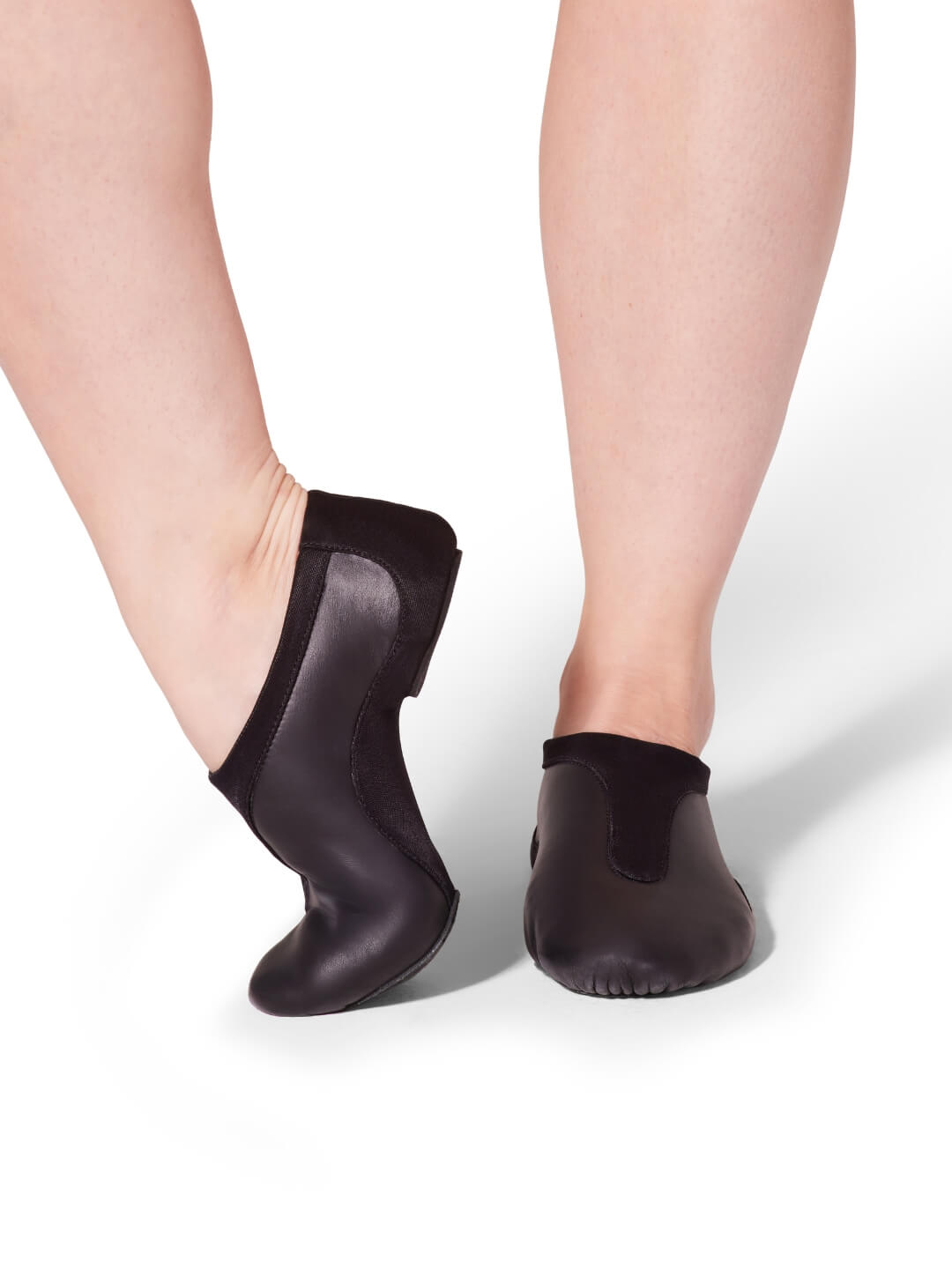 Vibe Jazz Shoe Black lifestyle view