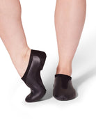 Vibe Jazz Shoe Black lifestyle view